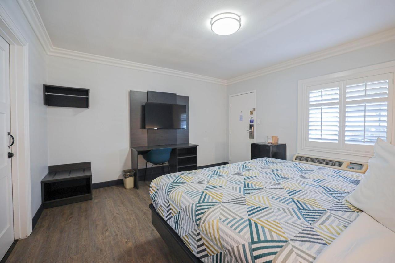 Motel 6, Tustin, Orange County-Ca Εξωτερικό φωτογραφία